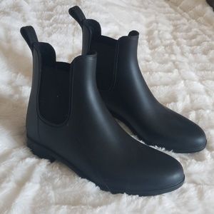 Short Rain Boots